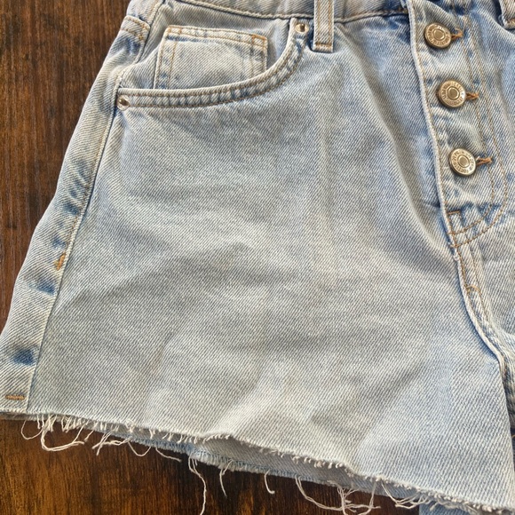 Forever 21 denim/jean shorts, retro high rise, size 24 - Picture 5 of 7